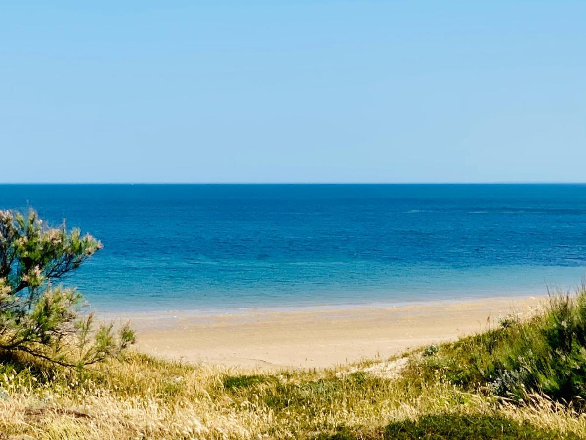 Charming House Close To The Plage Des Huttes Chaucre Extérieur photo